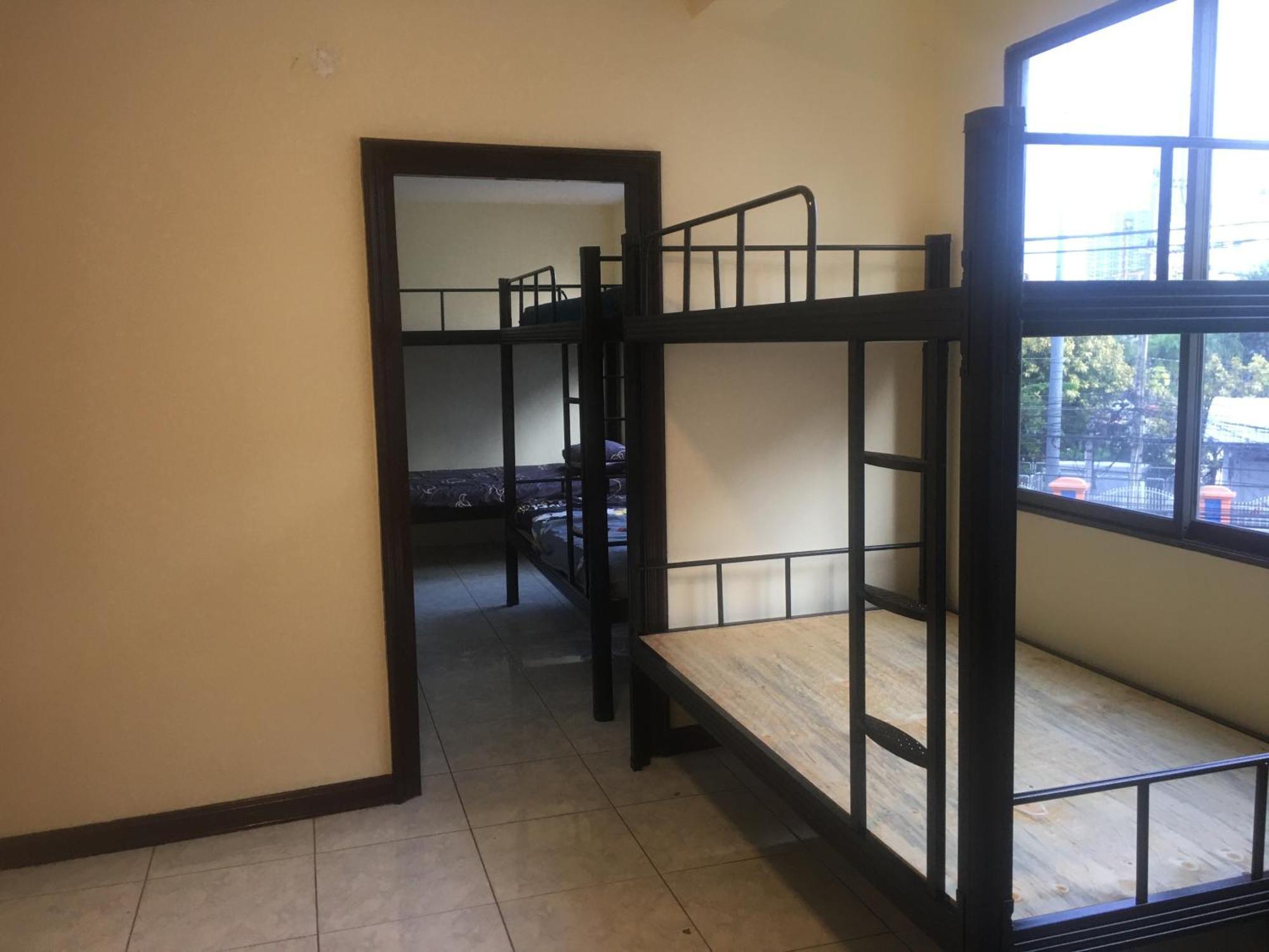 Gung Domitory Hostel Pattaya Bagian luar foto